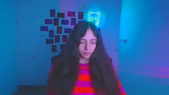 KissMeJulia online show from 21, 3, 2026