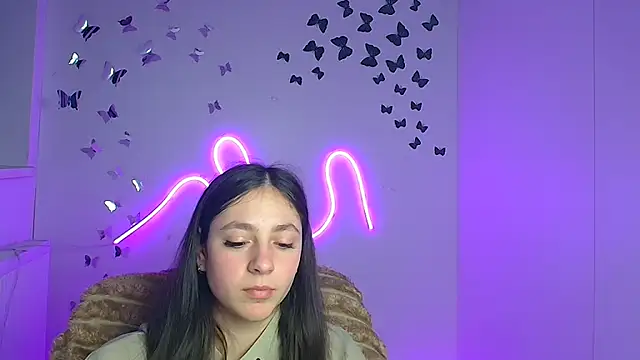 KissMeJulia online show from 18, 4, 2026