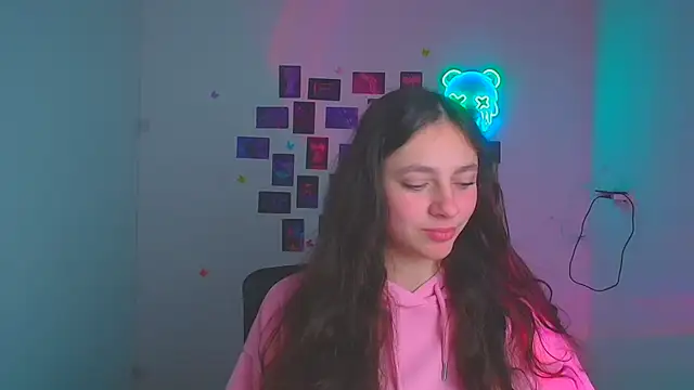KissMeJulia online show from 23, 4, 2026