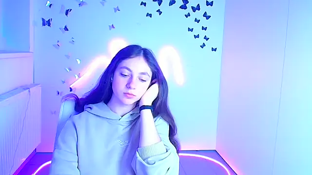 KissMeJulia online show from 16, 3, 2026