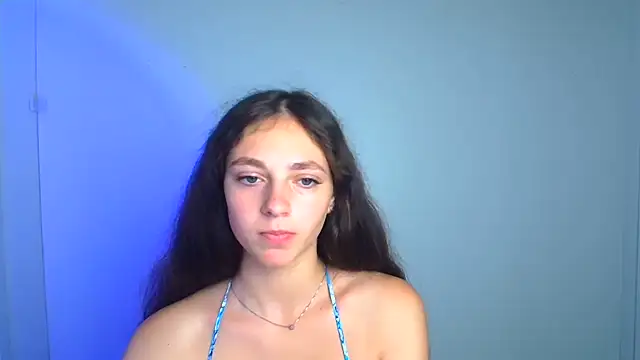 Snapshot of KissMeJulia chatting on 3, 8, 2026 KissMeJulia online show from 3, 8, 2026