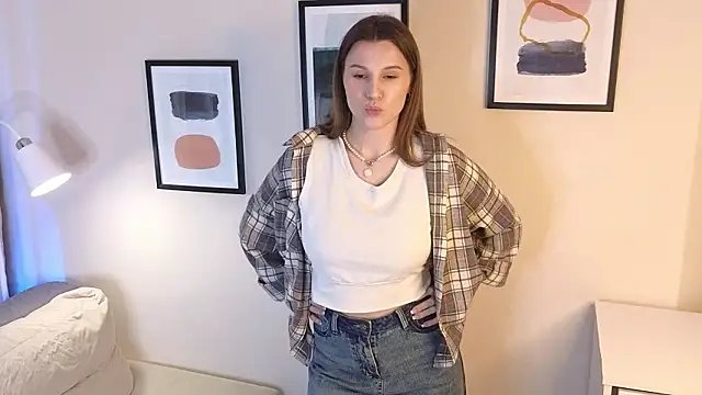 Mili Gernat online show from 4, 3, 2026