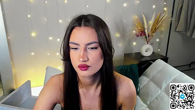 Adele Lanea online show from 13, 4, 2026