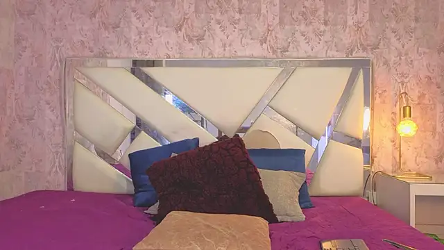 salo love online show from 18, 3, 2026