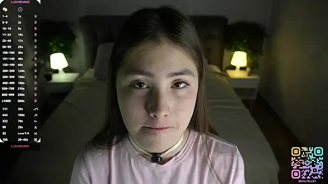 Snapshot of _smile_in_glow_ chatting on 23, 2, 2026 smile in glow online show from 23, 2, 2026