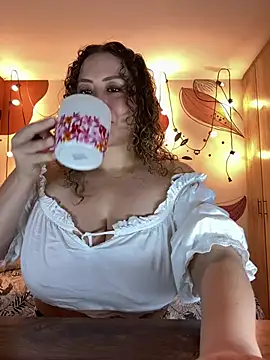 Elisabeth-rodriguez online show from 14, 4, 2026