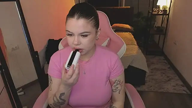 Monica Dacher online show from 27, 2, 2026