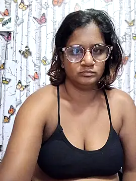 indianstrawberrylips4u online show from 3, 5, 2026