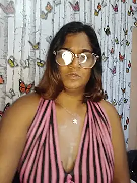 Snapshot of indianstrawberrylips4u chatting on 16, 6, 2026 indianstrawberrylips4u online show from 16, 6, 2026