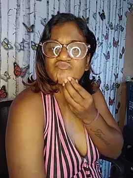 Snapshot of indianstrawberrylips4u chatting on 21, 6, 2026 indianstrawberrylips4u online show from 21, 6, 2026