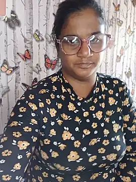 indianstrawberrylips4u online show from 27, 5, 2026