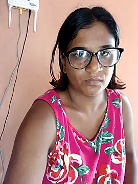 indianstrawberrylips4u online show from 6, 3, 2026