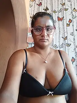 Snapshot of indianstrawberrylips4u chatting on 17, 7, 2026 indianstrawberrylips4u online show from 17, 7, 2026