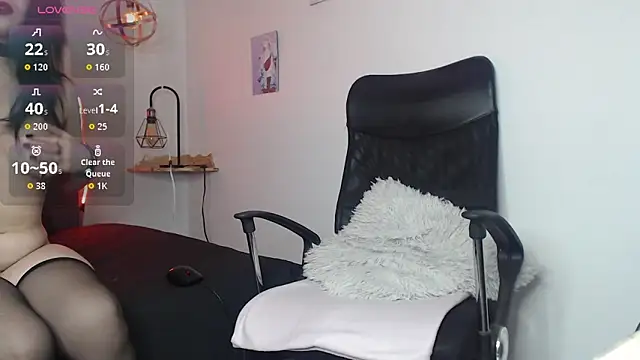 CHERRY DARCK online show from 16, 3, 2026