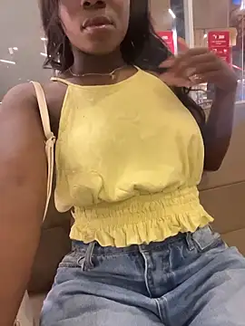 ZarahFerreira online show from 25, 3, 2026