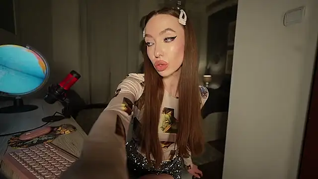 supreme dominatrix online show from 17, 3, 2025