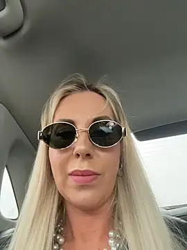 LisaMurr online show from 22, 4, 2026