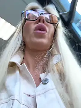 LisaMurr online show from 25, 5, 2026