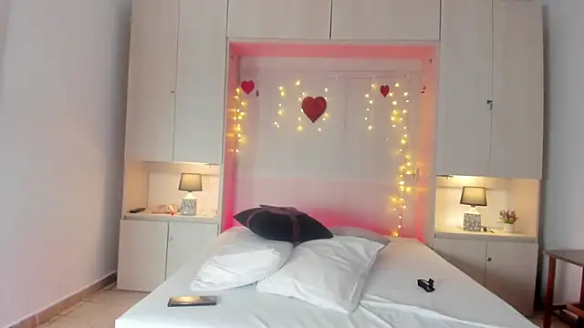 ElaRey  online show from 16, 3, 2026