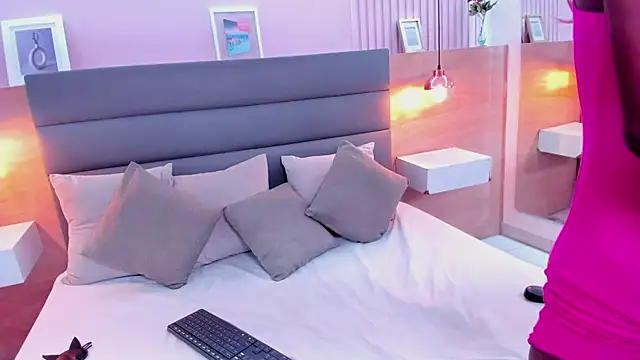 ivonne duval online show from 4, 4, 2026