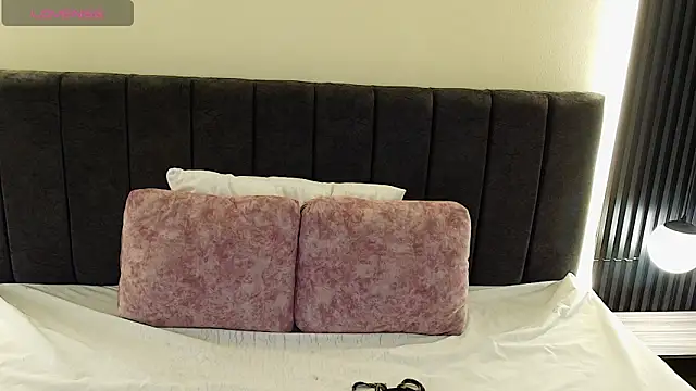 Snapshot of MoriahStorm chatting on 15, 4, 2026 MoriahStorm online show from 15, 4, 2026