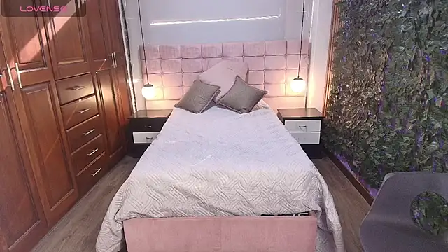 MoriahStorm online show from 23, 6, 2026