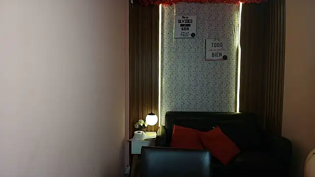 MoriahStorm online show from 10, 7, 2026