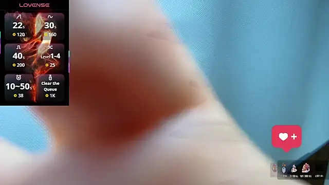 Snapshot of MoriahStorm chatting on 7, 4, 2026 MoriahStorm online show from 7, 4, 2026