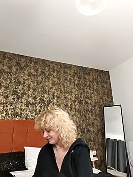 LaireeFelini online show from 22, 2, 2026