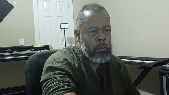 Cleozevo1961 online show from 25, 3, 2026