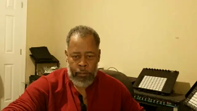 Cleozevo1961 online show from 22, 4, 2026