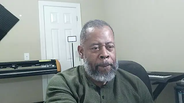 Cleozevo1961 online show from 24, 3, 2026