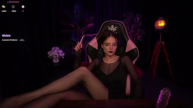 Snapshot of Wild_Alice_me chatting on 20, 6, 2026 Wild Alice me online show from 20, 6, 2026