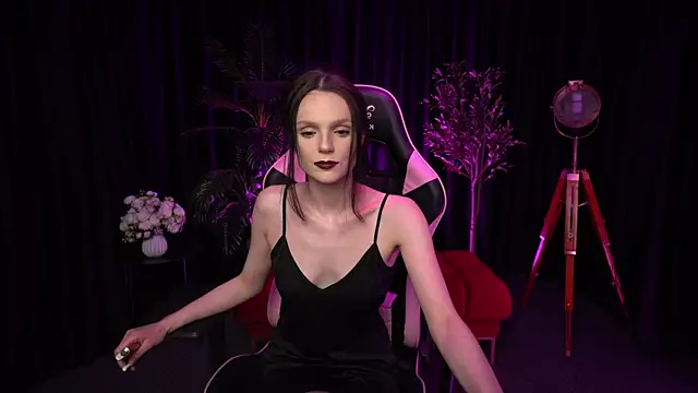 Snapshot of Wild_Alice_me chatting on 19, 4, 2026 Wild Alice me online show from 19, 4, 2026