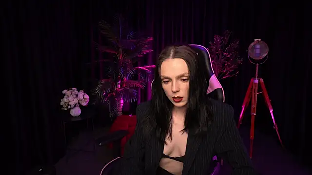 Wild Alice me online show from 7, 4, 2026