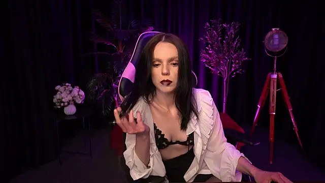 Snapshot of Wild_Alice_me chatting on 18, 4, 2026 Wild Alice me online show from 18, 4, 2026