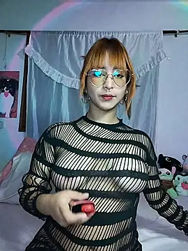 Snapshot of chloe_roxy chatting on 25, 2, 2026 chloe roxy online show from 25, 2, 2026