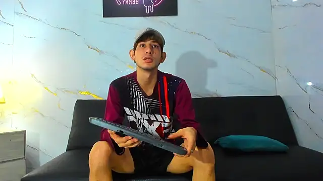 Spicy guys online show from 23, 3, 2026