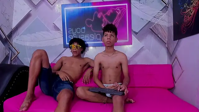 Spicy guys online show from 8, 3, 2026