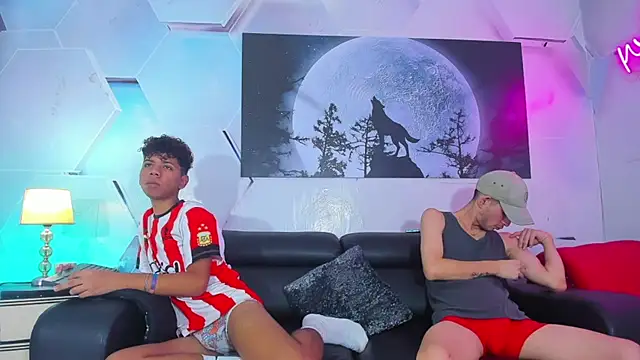 Spicy guys online show from 7, 4, 2026