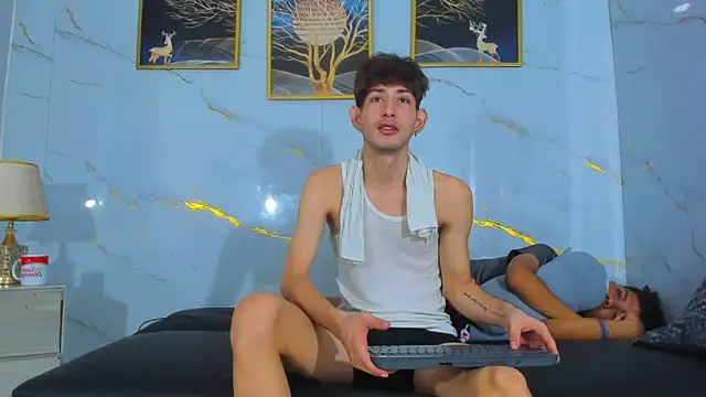 Spicy guys online show from 12, 4, 2026