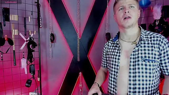 Snapshot of MrJustin_Brianna_BDSM chatting on 24, 2, 2026 MrJustin Brianna BDSM online show from 24, 2, 2026