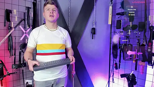 Snapshot of MrJustin_Brianna_BDSM chatting on 27, 2, 2026 MrJustin Brianna BDSM online show from 27, 2, 2026