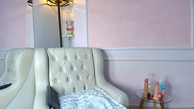 AmyKiss  online show from 29, 4, 2026
