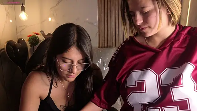 Sweett liia  online show from 15, 4, 2026