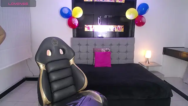 Snapshot of Sweett_liia_ chatting on 26, 6, 2026 Sweett liia online show from 26, 6, 2026