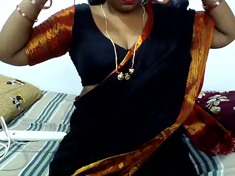 Snapshot of Angel_honeybear_143 chatting on 4, 6, 2026 Angel honeybear 143 online show from 4, 6, 2026