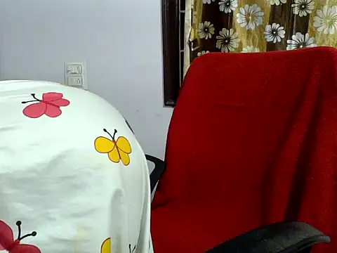 Snapshot of Angel_honeybear_143 chatting on 21, 6, 2026 Angel honeybear 143 online show from 21, 6, 2026