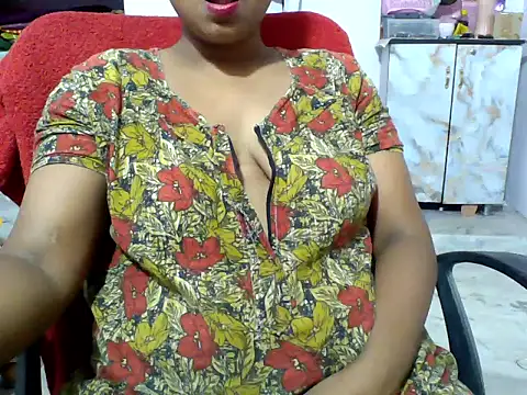 Snapshot of Angel_honeybear_143 chatting on 25, 6, 2026 Angel honeybear 143 online show from 25, 6, 2026