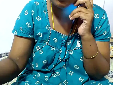 Snapshot of Angel_honeybear_143 chatting on 2, 7, 2026 Angel honeybear 143 online show from 2, 7, 2026